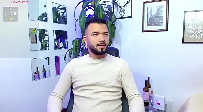 Snapshot of mathew_vidal1 chatting on March 11, 2025, 3:26 am mathew vidal1 online show from March 11, 2025, 3:26 am