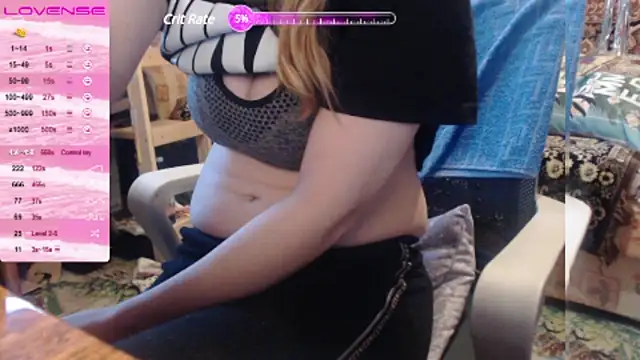 Snapshot of sweetbbabe chatting on January 21, 2025, 1:43 pm sweetbbabe online show from January 21, 2025, 1:43 pm