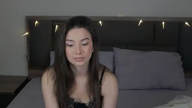 Snapshot of sinthiaroze chatting on March 7, 2025, 4:11 pm sinthiaroze online show from March 7, 2025, 4:11 pm