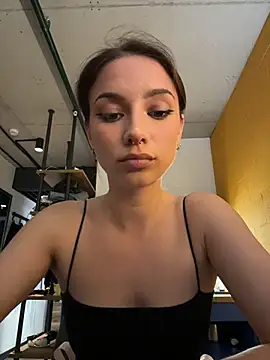 Snapshot of sinthiaroze chatting on September 19, 2025, 7:58 pm sinthiaroze online show from September 19, 2025, 7:58 pm