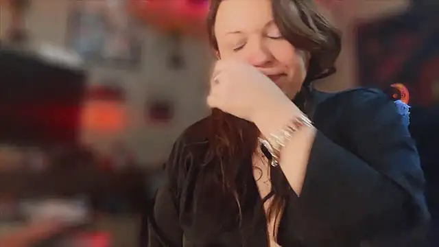 spunlikecottoncandy online show from January 21, 2025, 12:39 pm