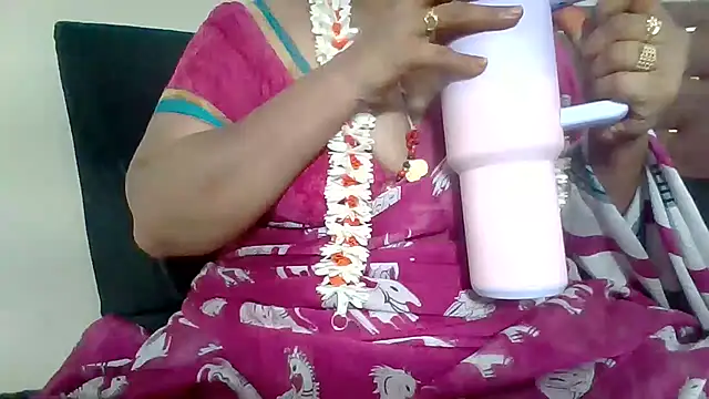 archanatelugu9 online show from February 16, 2026, 6:53 am