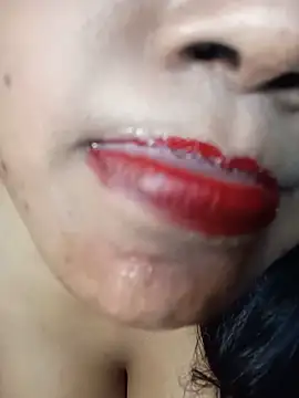 Hotlisa online show from June 1, 2026, 4:03 am