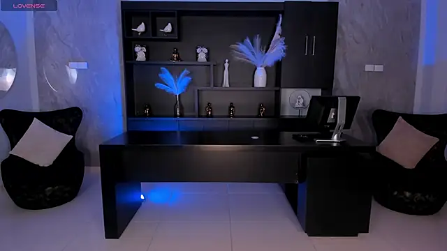 BiancaPierce online show from December 17, 2025, 11:49 am