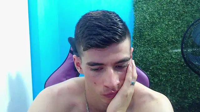 DEIBY BABY online show from December 31, 2024, 12:43 am