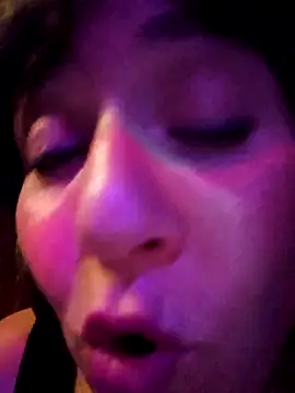 SkyelarSommer online show from October 28, 2025, 2:48 am