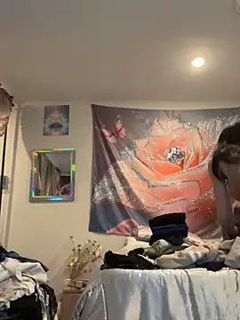 Snapshot of DominiqueX0 chatting on October 30, 2025, 2:24 am DominiqueX0 online show from October 30, 2025, 2:24 am