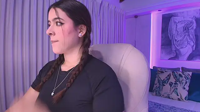 nathalie rivers online show from September 20, 2025, 11:11 am