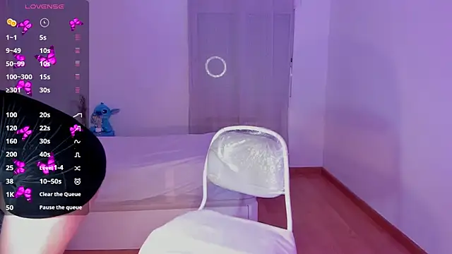 Snapshot of briana_walker chatting on March 8, 2025, 4:28 pm briana walker online show from March 8, 2025, 4:28 pm