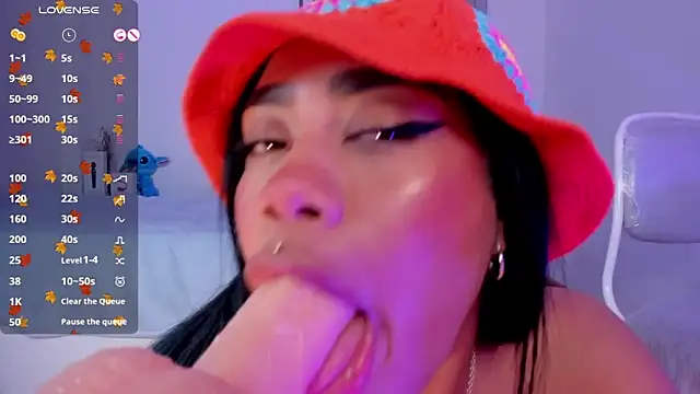 Snapshot of briana_walker chatting on March 18, 2025, 9:10 pm briana walker online show from March 18, 2025, 9:10 pm