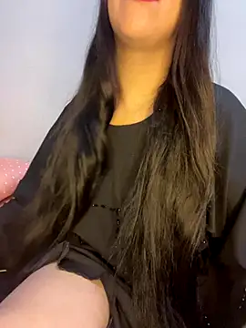 Snapshot of Mayacrayzi chatting on November 23, 2025, 10:26 am Mayacrayzi online show from November 23, 2025, 10:26 am