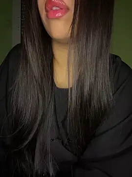 Snapshot of Mayacrayzi chatting on March 28, 2026, 9:31 am Mayacrayzi online show from March 28, 2026, 9:31 am