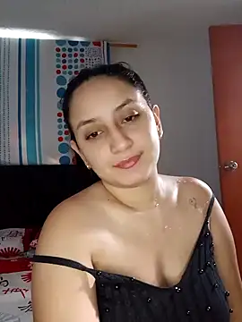 Snapshot of Angeelus2 chatting on December 15, 2024, 8:36 pm Angeelus2 online show from December 15, 2024, 8:36 pm