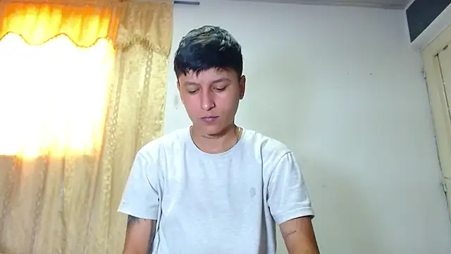 Snapshot of Tamarahryan chatting on January 17, 2025, 3:11 pm Tamarahryan online show from January 17, 2025, 3:11 pm