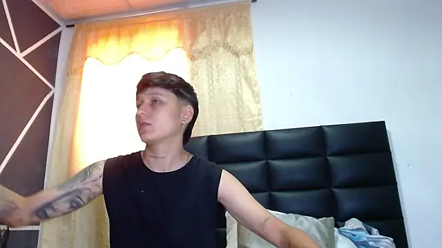 Snapshot of Tamarahryan chatting on February 8, 2025, 3:53 pm Tamarahryan online show from February 8, 2025, 3:53 pm