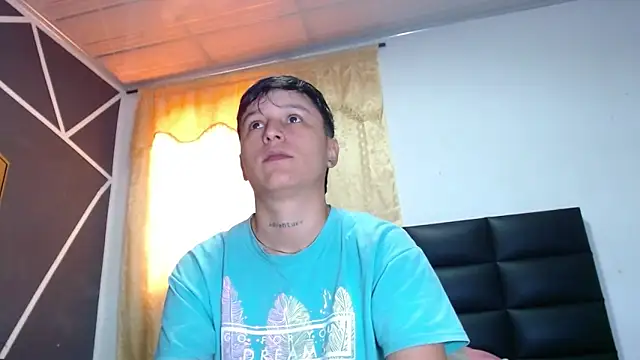 Snapshot of Tamarahryan chatting on February 12, 2025, 1:48 pm Tamarahryan online show from February 12, 2025, 1:48 pm