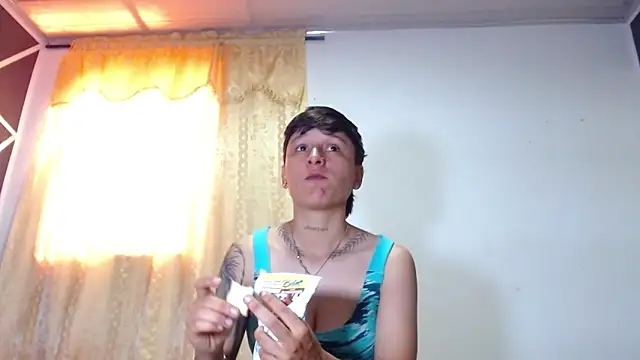 Snapshot of Tamarahryan chatting on March 19, 2025, 2:13 pm Tamarahryan online show from March 19, 2025, 2:13 pm