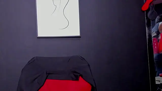 Tamarahryan online show from May 29, 2026, 1:31 pm