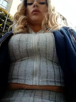 Misscata1106 online show from December 19, 2025, 7:10 pm