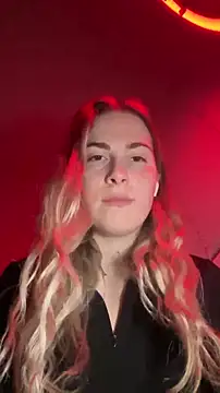 KissMissAngela online show from November 20, 2025, 7:35 pm