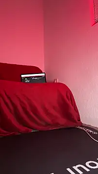 KissMissAngela online show from November 28, 2025, 7:33 am