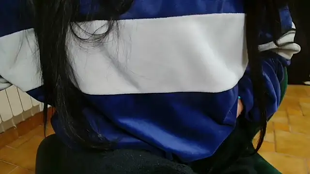 patatinahot87 online show from March 17, 2026, 5:16 pm