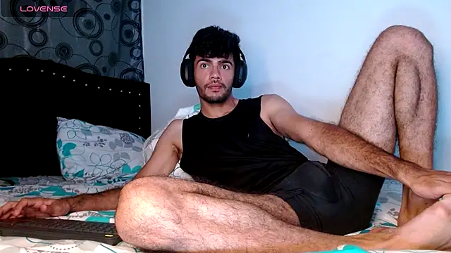 Snapshot of bear_97s chatting on October 4, 2025, 11:14 pm bear 97s online show from October 4, 2025, 11:14 pm