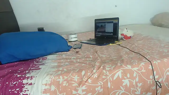 salomee 88 online show from March 5, 2025, 3:51 am