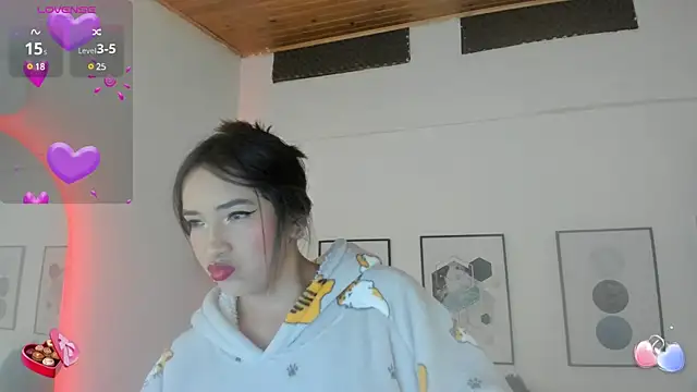 cristal  hot 1 online show from February 2, 2025, 10:13 am