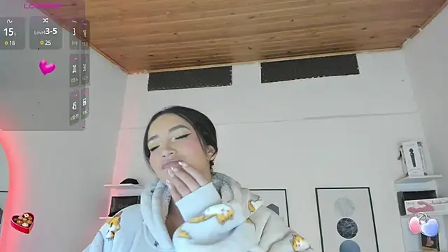 cristal  hot 1 online show from February 10, 2025, 7:15 am