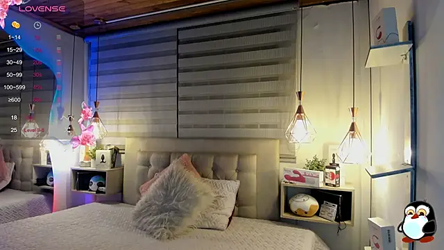 cristal  hot 1 online show from September 21, 2025, 5:09 am