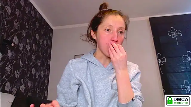 Sophi Cute online show from March 25, 2026, 1:39 pm