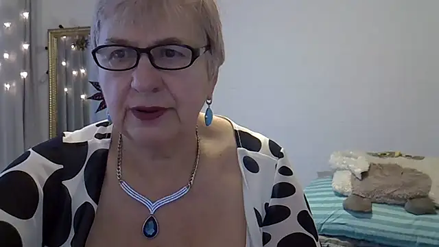 SweetCherry27 online show from January 17, 2026, 9:47 am