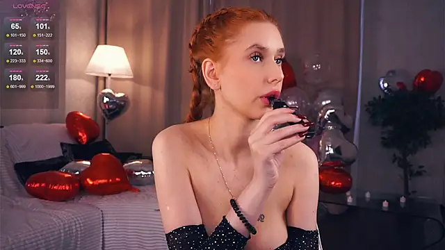 Snapshot of SofyBruno chatting on February 12, 2025, 11:40 am SofyBruno online show from February 12, 2025, 11:40 am