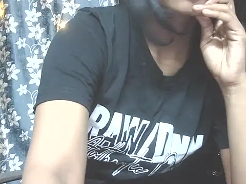 Snapshot of Supriya201 chatting on July 23, 2026, 2:26 pm Supriya201 online show from July 23, 2026, 2:26 pm