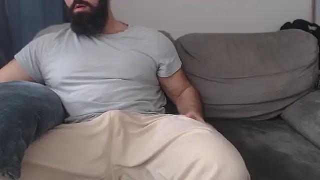 hugemachohandsome online show from February 10, 2026, 12:09 pm