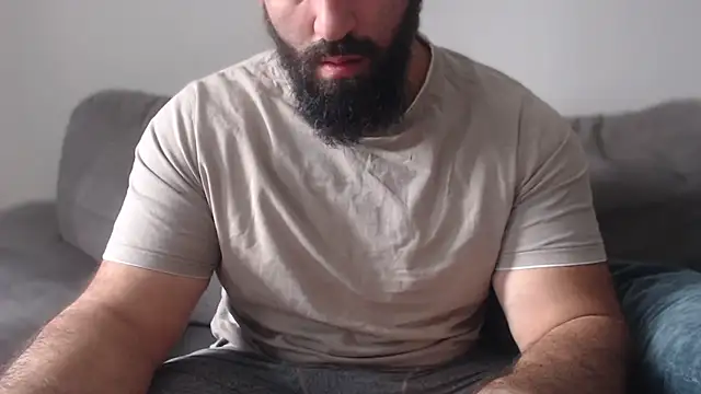 Snapshot of hugemachohandsome chatting on July 10, 2026, 7:34 am hugemachohandsome online show from July 10, 2026, 7:34 am