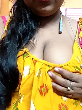 Snapshot of Sophiaboudi chatting on December 25, 2024, 6:19 pm Sophiaboudi online show from December 25, 2024, 6:19 pm