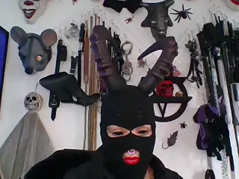 FeticheMacabre online show from June 14, 2026, 5:48 pm