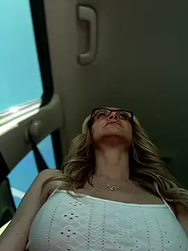 Snapshot of MessyNastyQueen chatting on March 19, 2025, 6:12 pm MessyNastyQueen online show from March 19, 2025, 6:12 pm