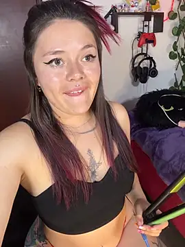 Snapshot of _kalypso_ chatting on May 16, 2026, 9:13 pm kalypso online show from May 16, 2026, 9:13 pm