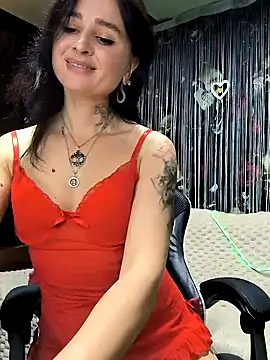 KikiXRed online show from December 15, 2024, 4:59 pm