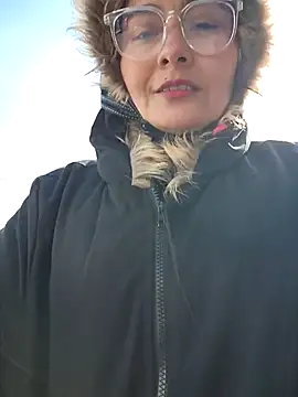 Snapshot of bellapaty chatting on February 9, 2025, 1:35 pm bellapaty online show from February 9, 2025, 1:35 pm