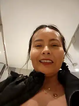 Snapshot of bellapaty chatting on March 16, 2025, 5:28 pm bellapaty online show from March 16, 2025, 5:28 pm