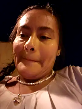 Snapshot of bellapaty chatting on September 17, 2025, 7:04 pm bellapaty online show from September 17, 2025, 7:04 pm