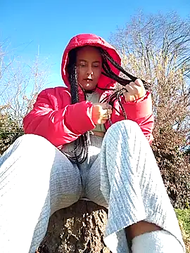 Snapshot of bellapaty chatting on February 1, 2026, 8:57 am bellapaty online show from February 1, 2026, 8:57 am