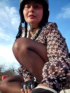 Snapshot of bellapaty chatting on February 27, 2026, 3:23 pm bellapaty online show from February 27, 2026, 3:23 pm