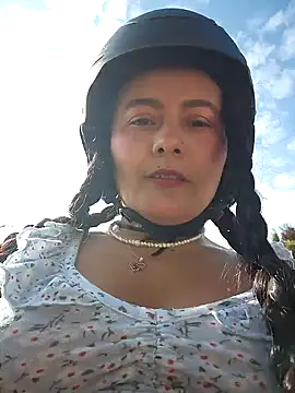 Snapshot of bellapaty chatting on March 9, 2026, 9:57 am bellapaty online show from March 9, 2026, 9:57 am