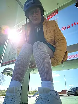 Snapshot of bellapaty chatting on March 29, 2026, 9:42 am bellapaty online show from March 29, 2026, 9:42 am