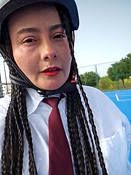 Snapshot of bellapaty chatting on April 10, 2026, 8:52 am bellapaty online show from April 10, 2026, 8:52 am